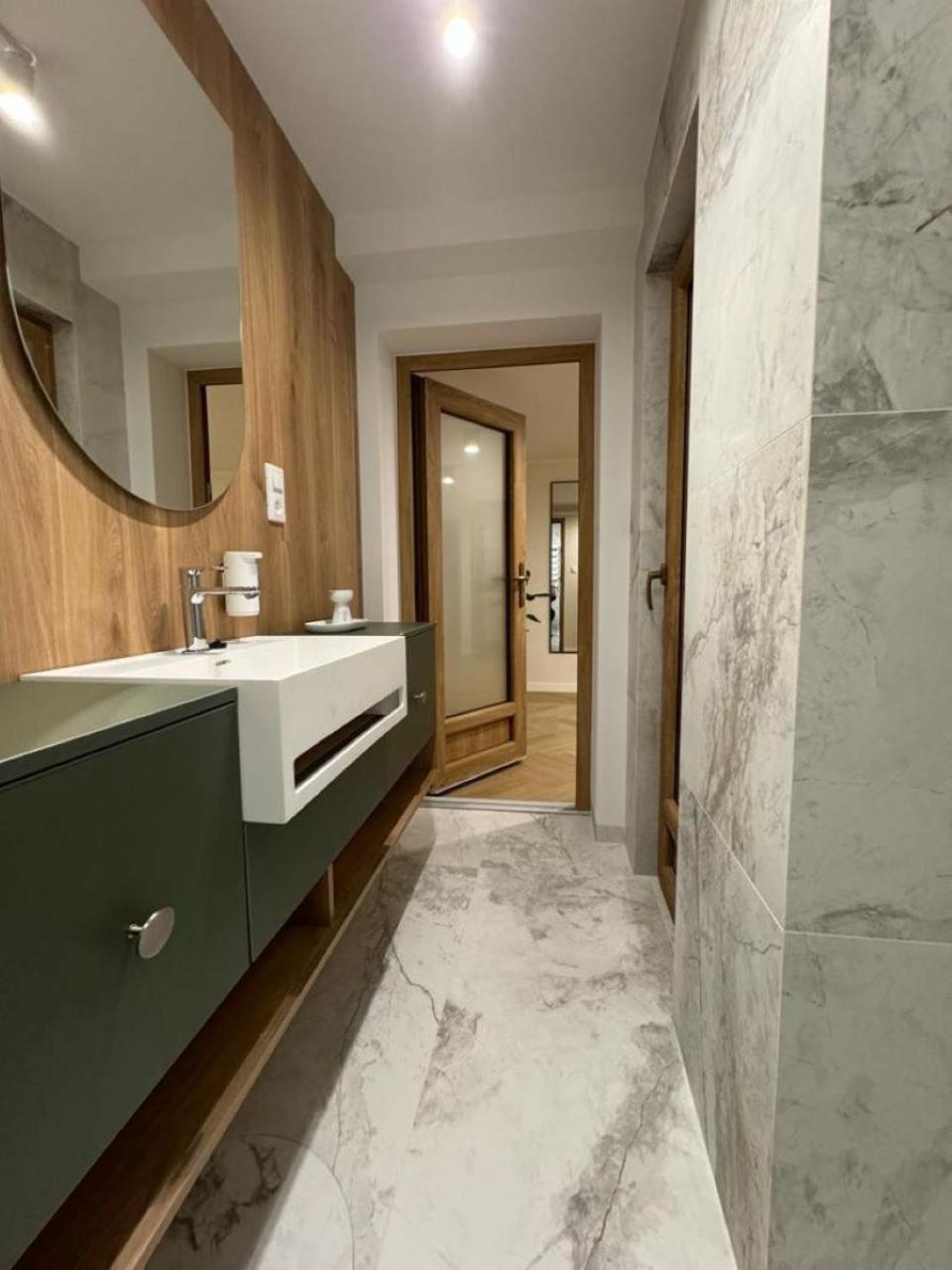 Apartament Ovoc 1.0 Chodzież المظهر الخارجي الصورة